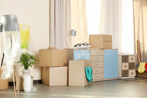 Moving truck service information for Hanworth residential moves