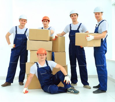 Preparation and packing for a Hanworth house move