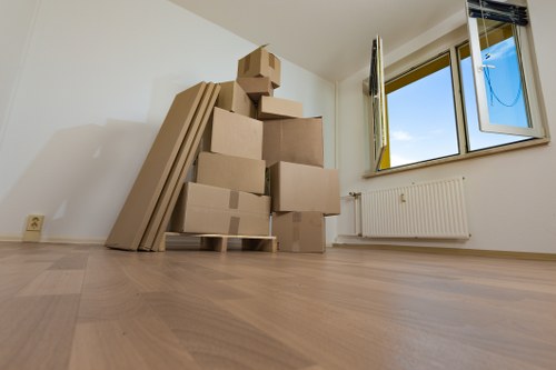 Residential removals support for a flat or house move in Hanworth
