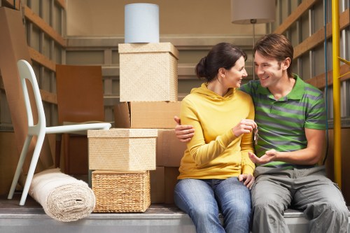 Commercial and residential moving van service in Hanworth